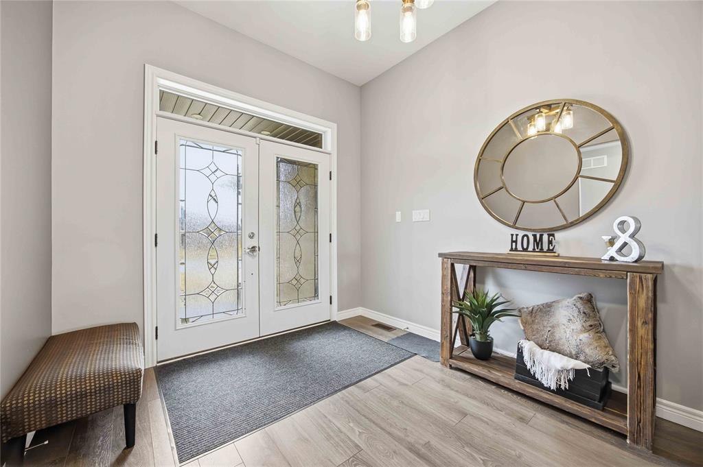 3960 CULLEN Drive, Plympton-Wyoming, Ontario, Canada photo 4