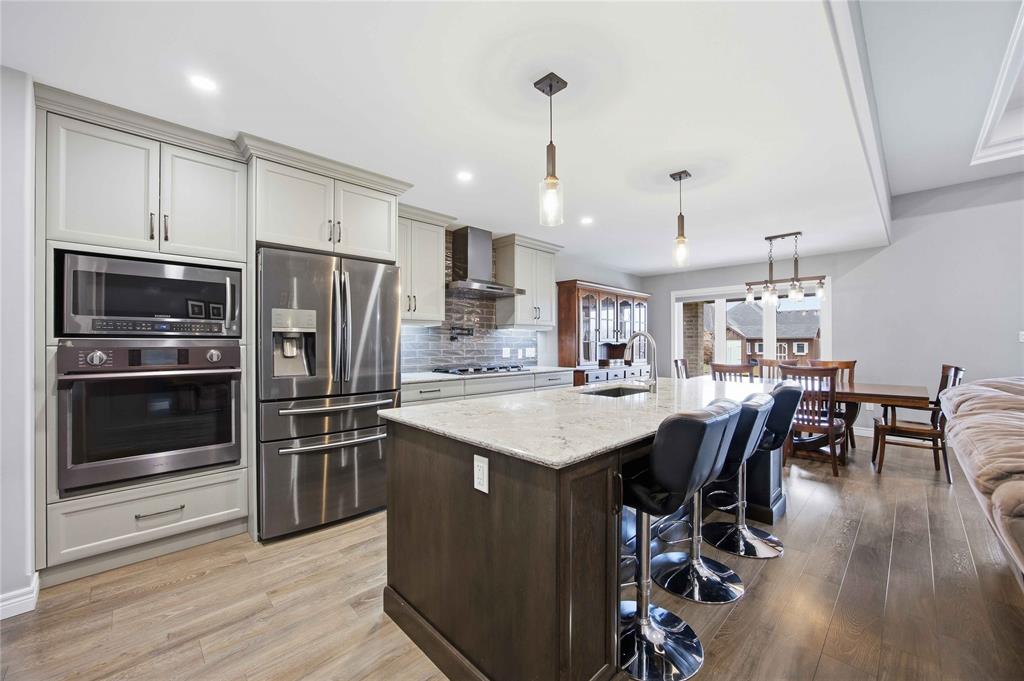 3960 CULLEN Drive, Plympton-Wyoming, Ontario, Canada photo 5