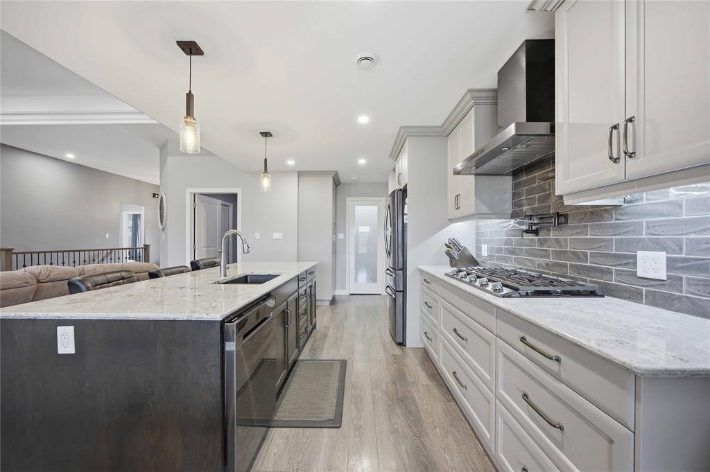 3960 CULLEN Drive, Plympton-Wyoming, Ontario, Canada photo 8