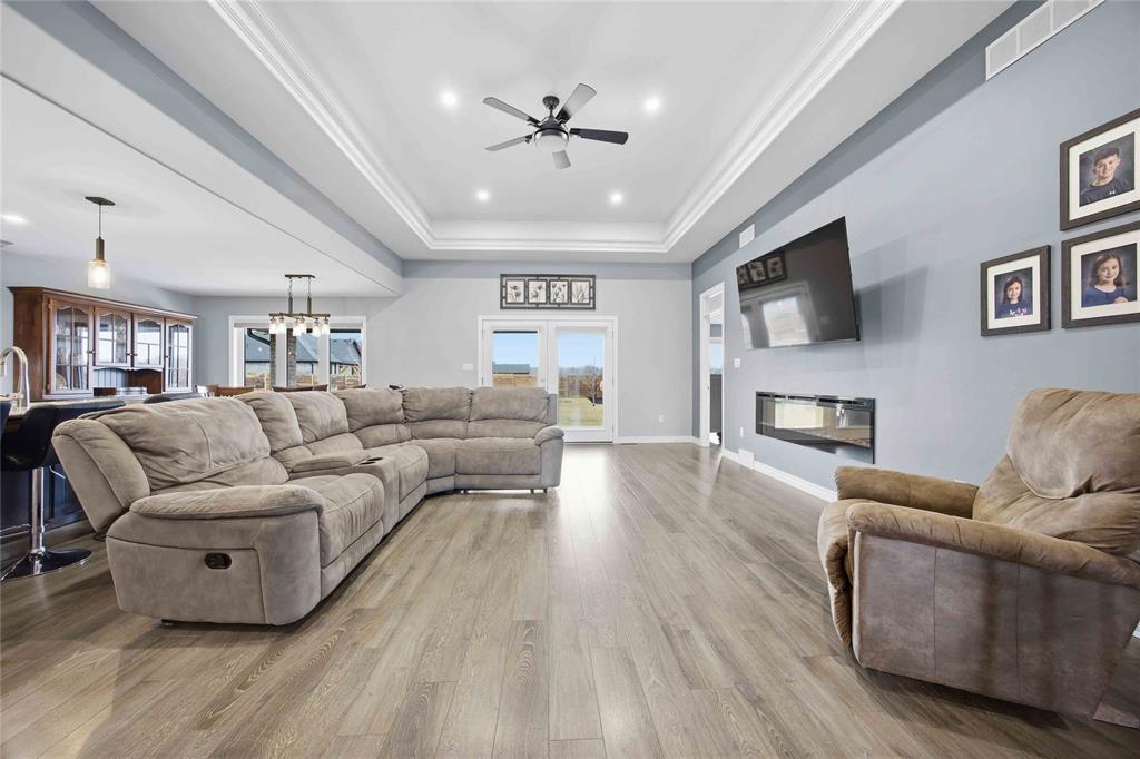 3960 CULLEN Drive, Plympton-Wyoming, Ontario, Canada photo 12