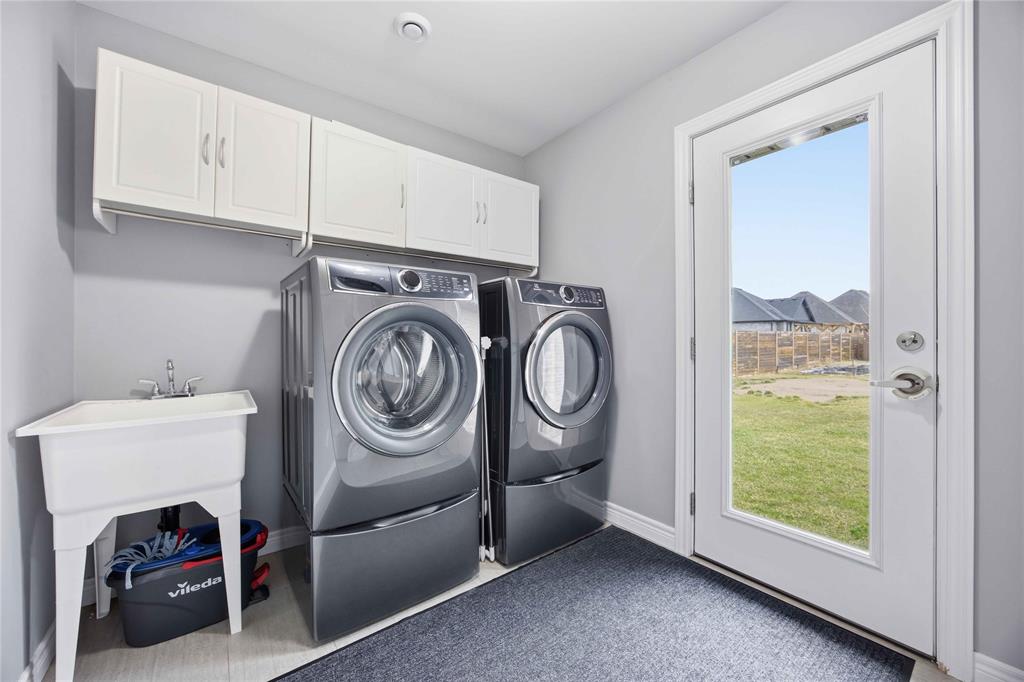 3960 CULLEN Drive, Plympton-Wyoming, Ontario, Canada photo 14