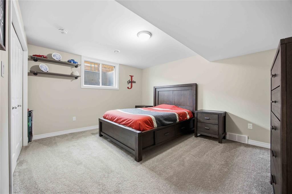 3960 CULLEN Drive, Plympton-Wyoming, Ontario, Canada photo 23