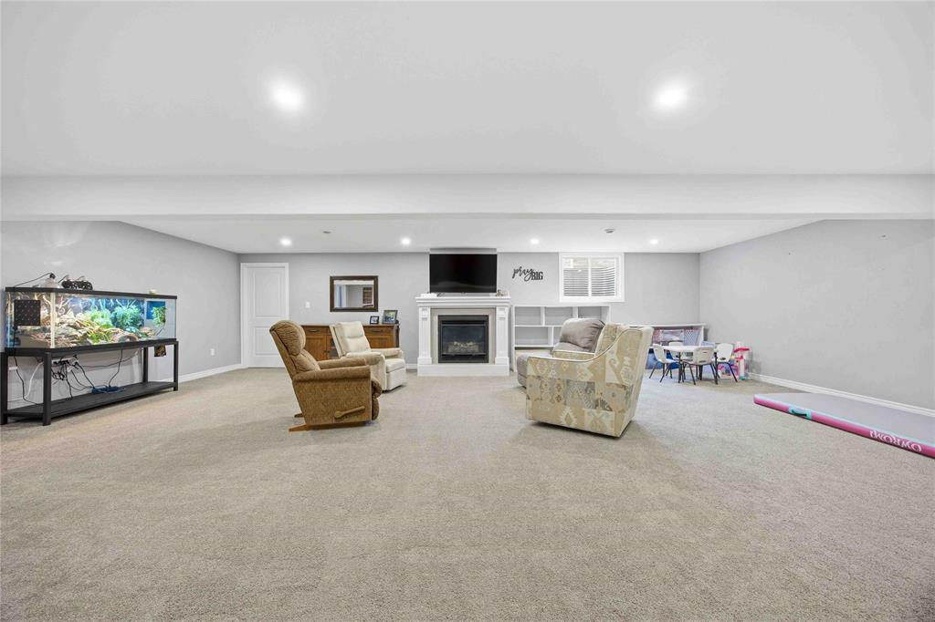 3960 CULLEN Drive, Plympton-Wyoming, Ontario, Canada photo 24