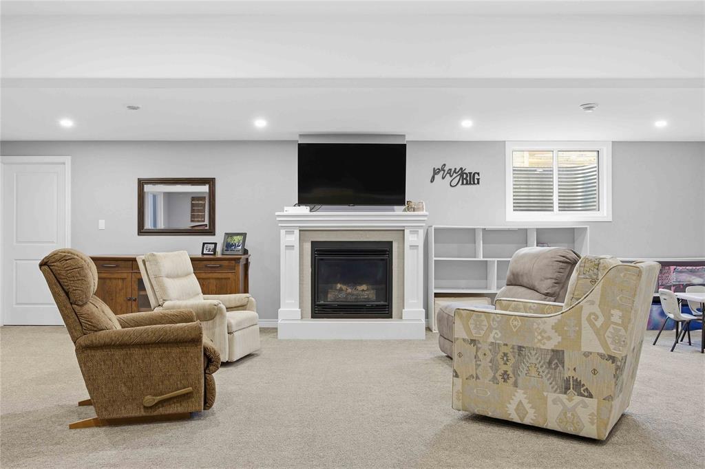 3960 CULLEN Drive, Plympton-Wyoming, Ontario, Canada photo 25