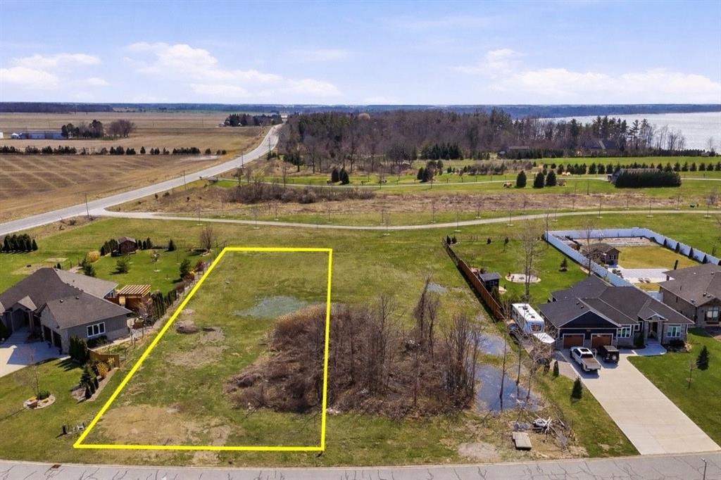 4105 CULLEN Drive, Plympton-Wyoming, Ontario, Canada photo 2
