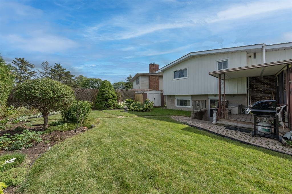 123 HANNA Crescent, Sarnia, Ontario, Canada