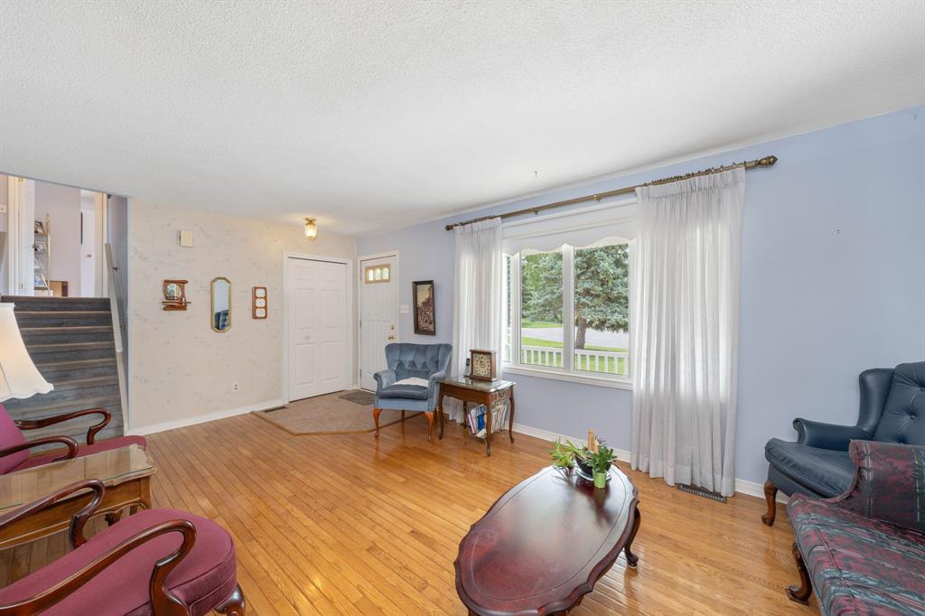 123 HANNA Crescent, Sarnia, Ontario, Canada