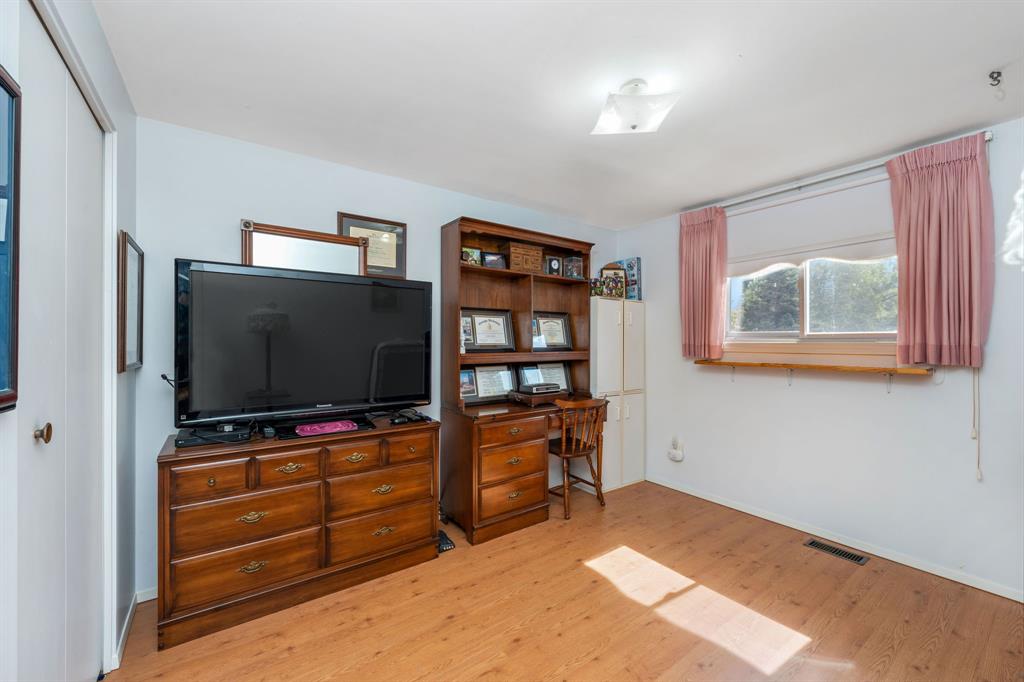 123 HANNA Crescent, Sarnia, Ontario, Canada