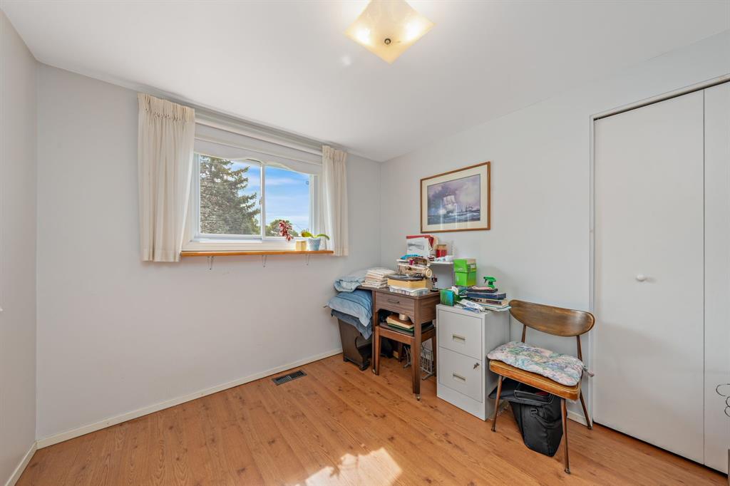 123 HANNA Crescent, Sarnia, Ontario, Canada