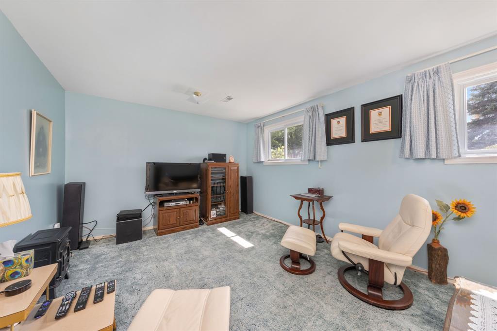 123 HANNA Crescent, Sarnia, Ontario, Canada