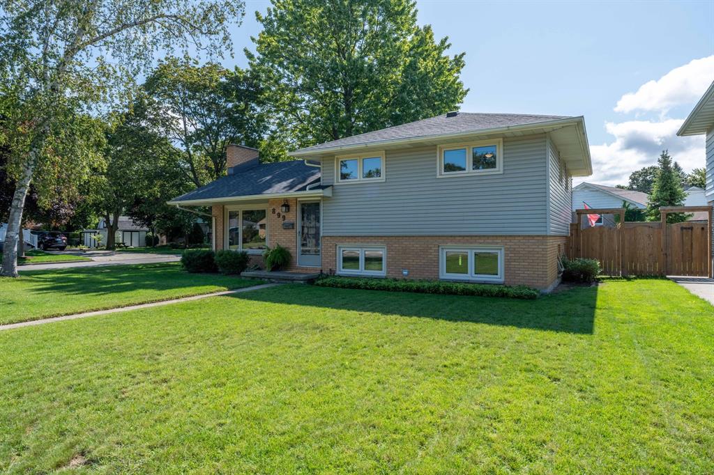 899 KEMSLEY Drive, Sarnia, Ontario, Canada