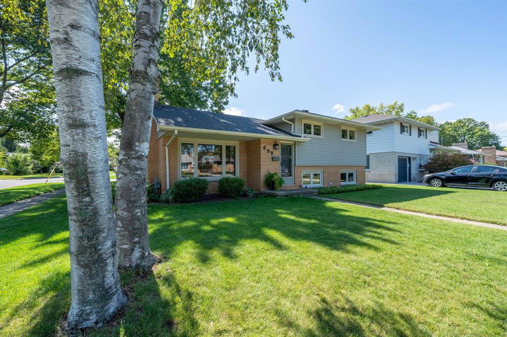 899 KEMSLEY Drive, Sarnia, Ontario, Canada