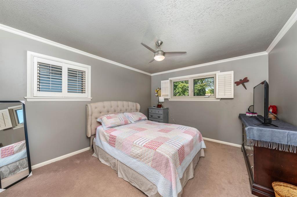 899 KEMSLEY Drive, Sarnia, Ontario, Canada