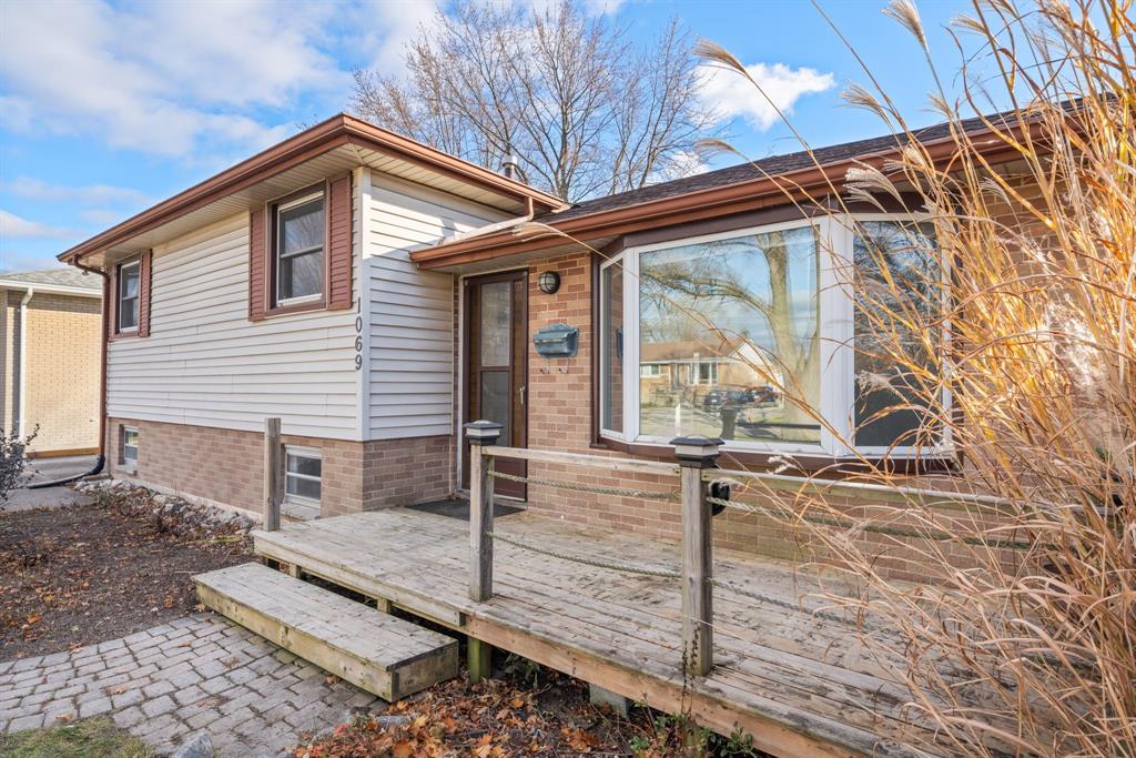 1069 THOMPSON Street, Sarnia, Ontario, Canada photo 5