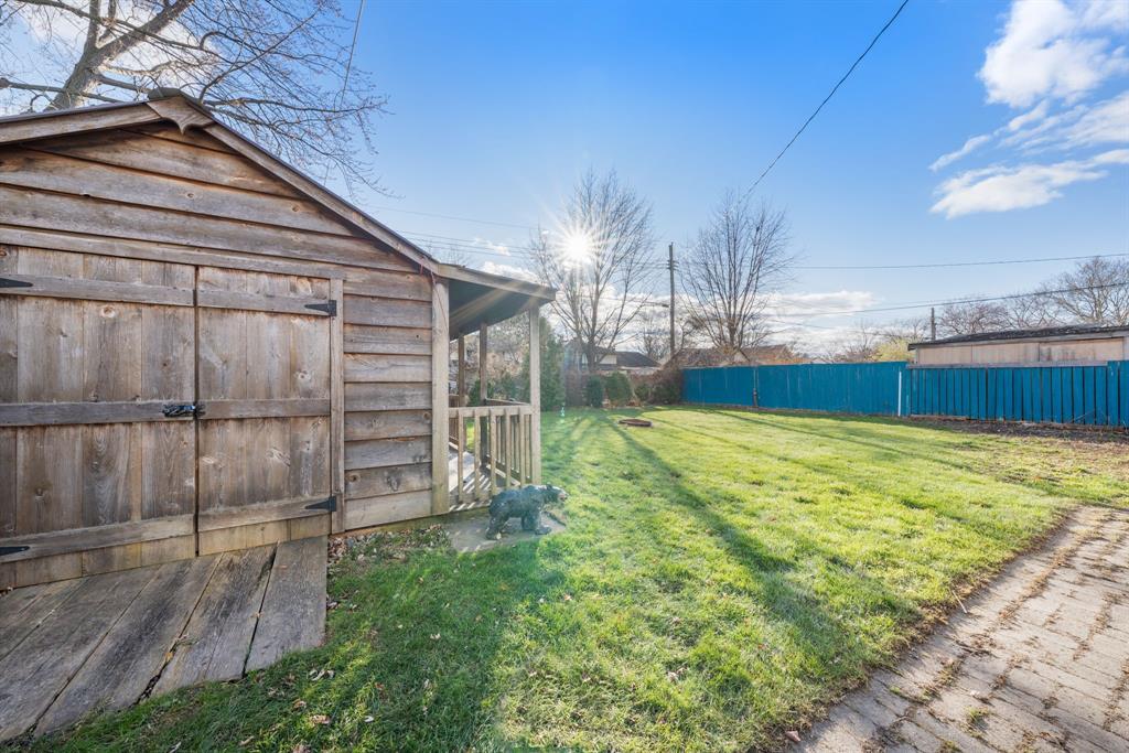 1069 THOMPSON Street, Sarnia, Ontario, Canada photo 31