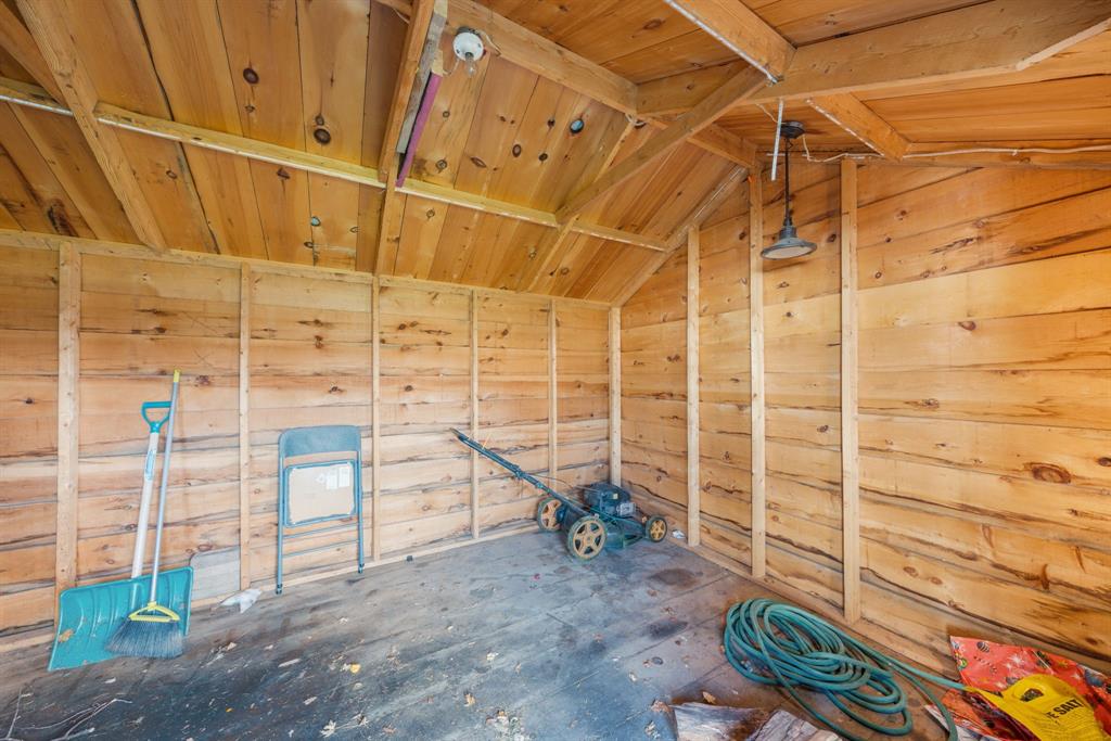 1069 THOMPSON Street, Sarnia, Ontario, Canada photo 34