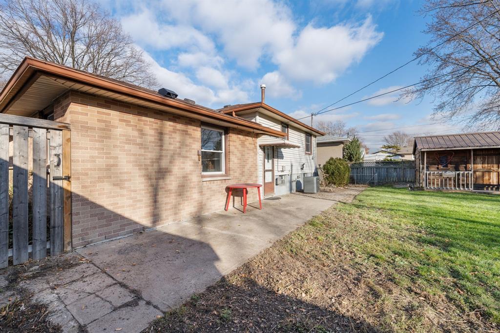 1069 THOMPSON Street, Sarnia, Ontario, Canada photo 38