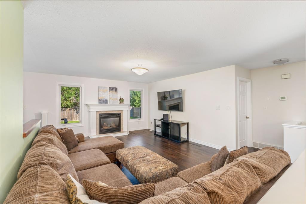 600 GRAYCLIFF Drive, Sarnia, Ontario, Canada
