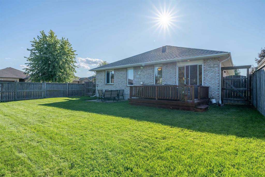 600 GRAYCLIFF Drive, Sarnia, Ontario, Canada