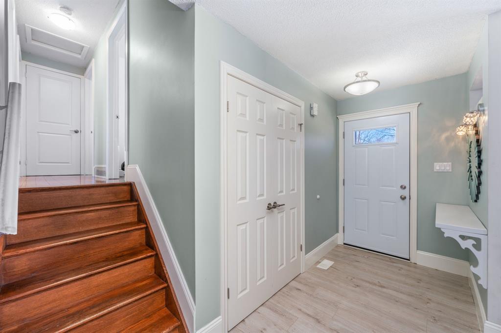 528 BENTINCK Drive, Sarnia, Ontario, Canada photo 3