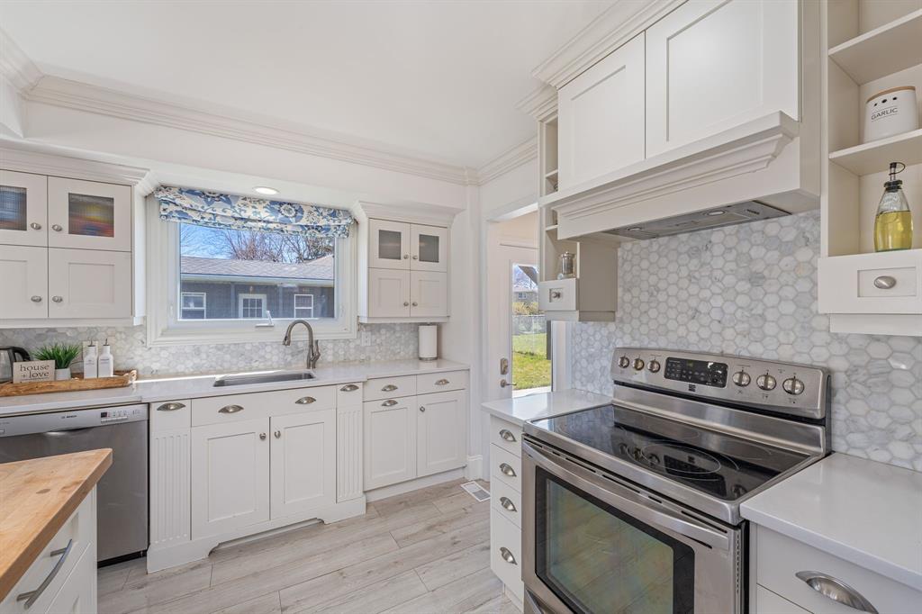 528 BENTINCK Drive, Sarnia, Ontario, Canada photo 5