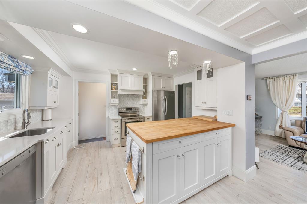 528 BENTINCK Drive, Sarnia, Ontario, Canada photo 8