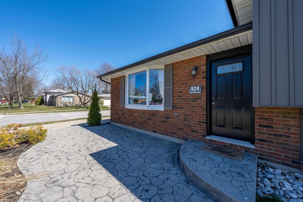 528 BENTINCK Drive, Sarnia, Ontario, Canada photo 29