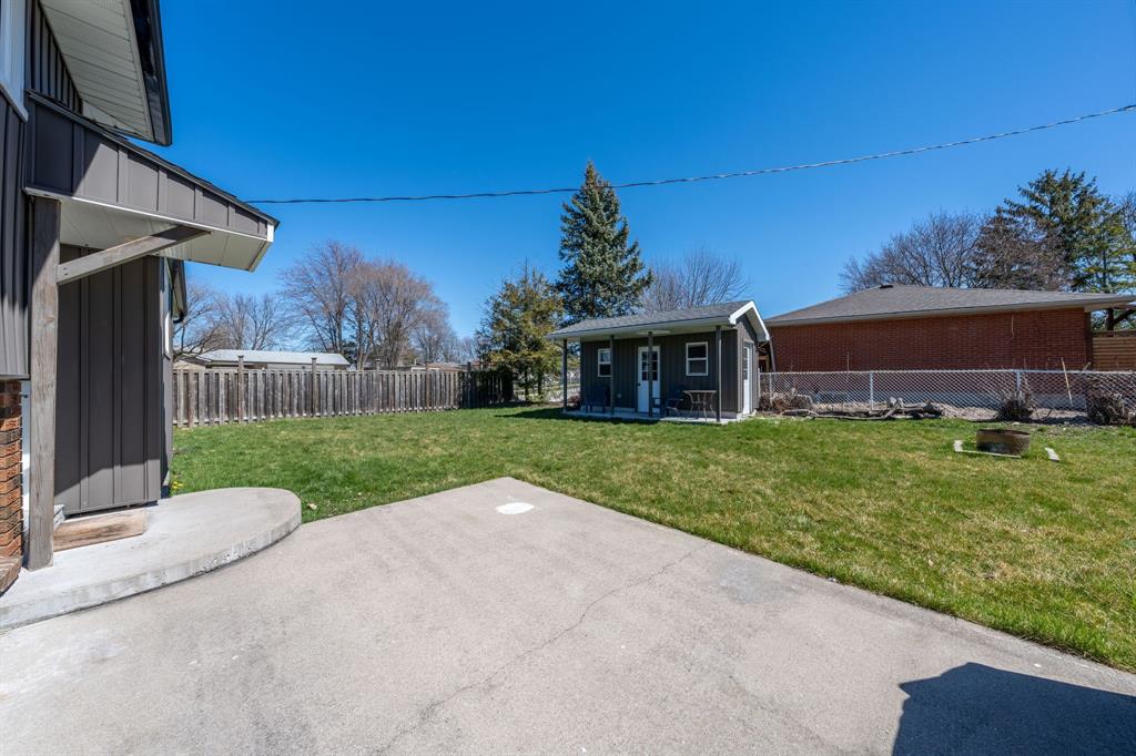 528 BENTINCK Drive, Sarnia, Ontario, Canada photo 35