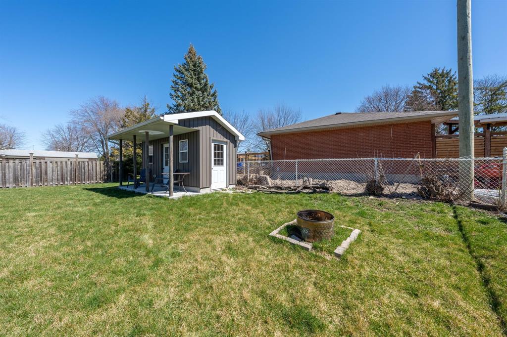 528 BENTINCK Drive, Sarnia, Ontario, Canada photo 40