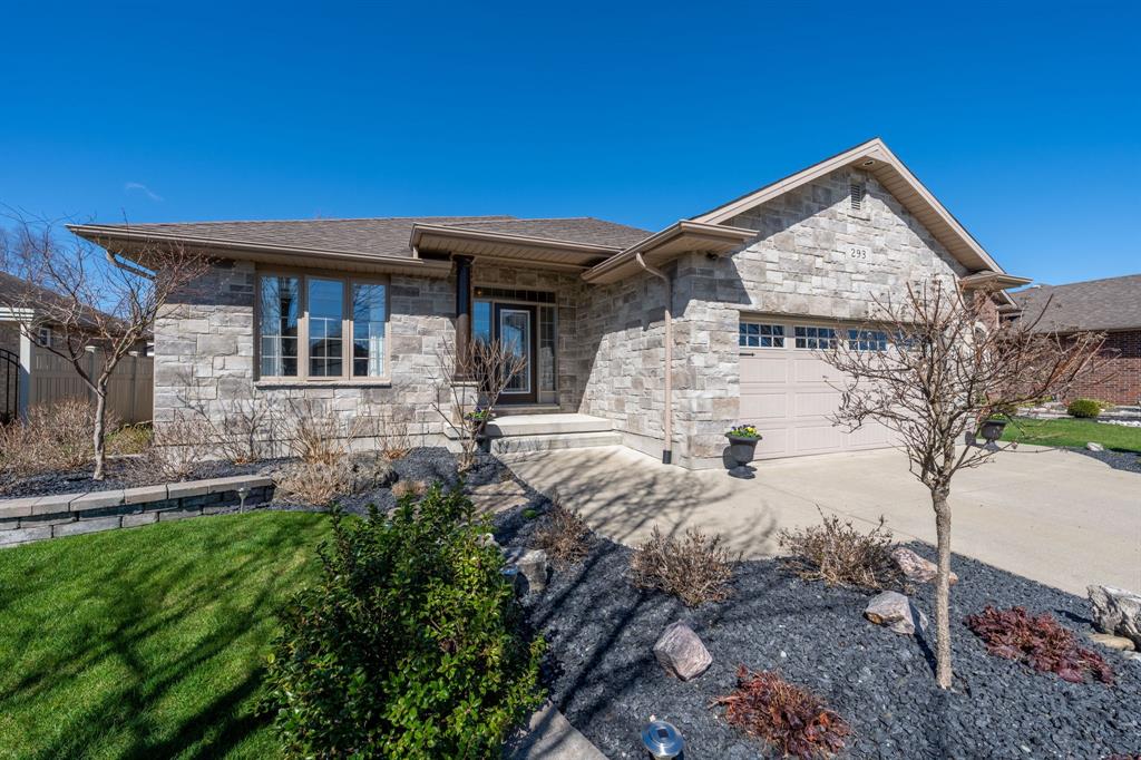 293 SAWGRASS Place, Sarnia, Ontario, Canada