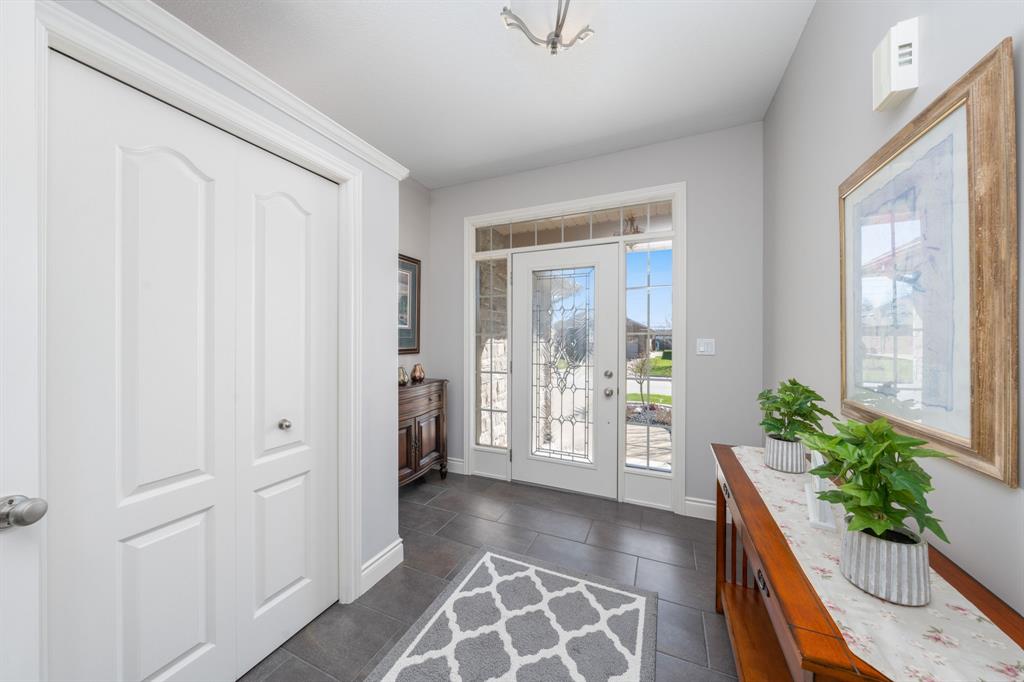 293 SAWGRASS Place, Sarnia, Ontario, Canada