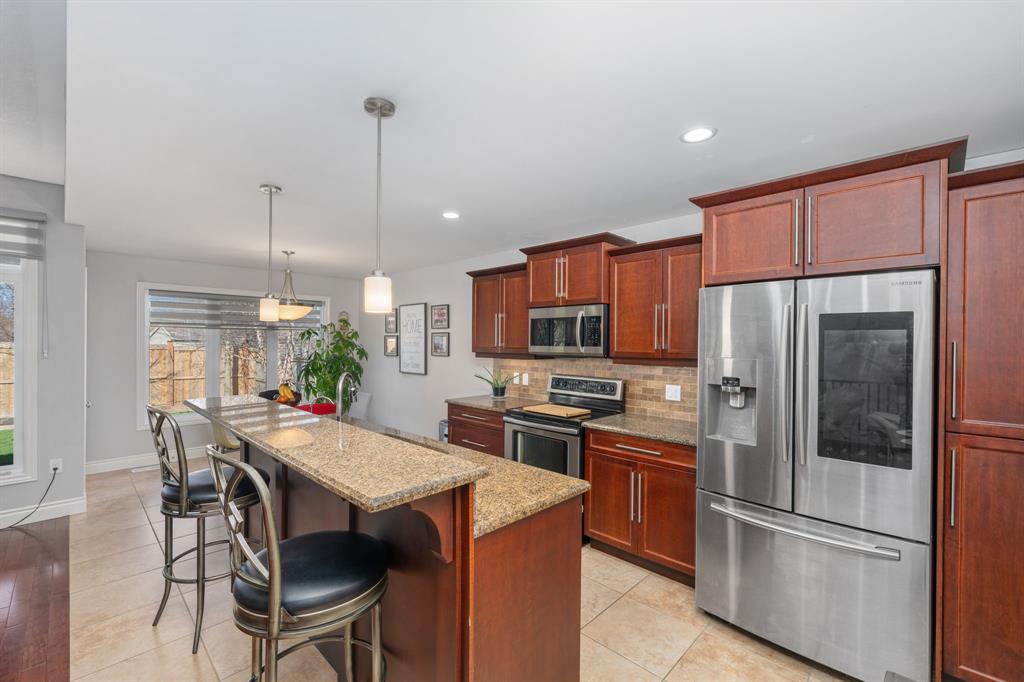 293 SAWGRASS Place, Sarnia, Ontario, Canada