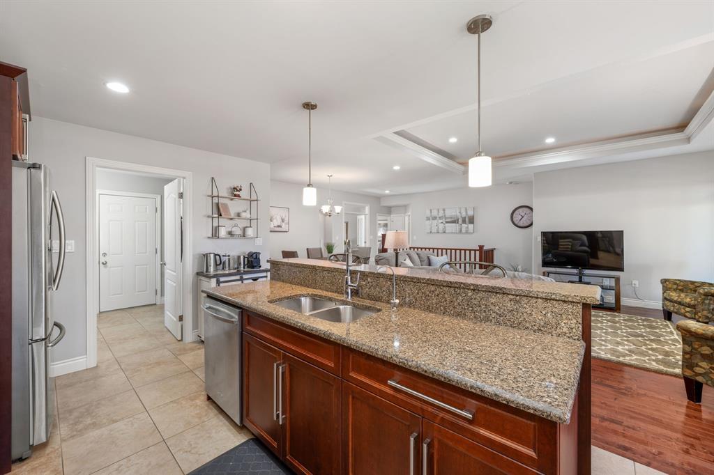 293 SAWGRASS Place, Sarnia, Ontario, Canada