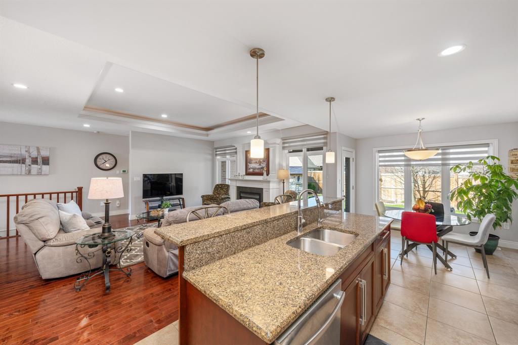 293 SAWGRASS Place, Sarnia, Ontario, Canada