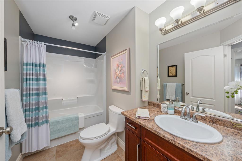 293 SAWGRASS Place, Sarnia, Ontario, Canada