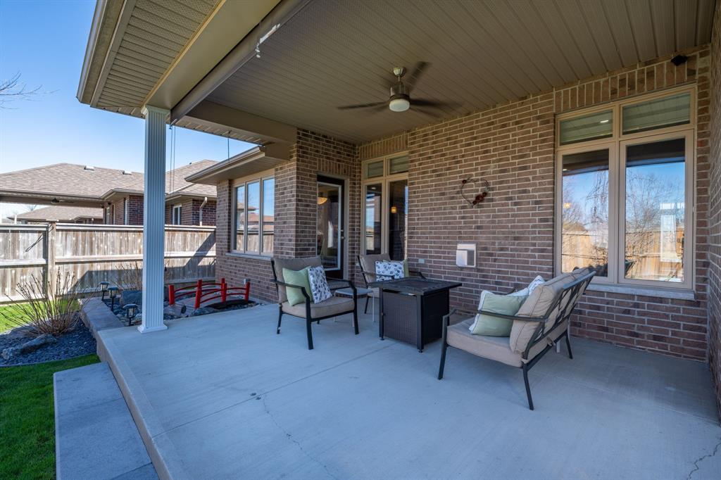 293 SAWGRASS Place, Sarnia, Ontario, Canada