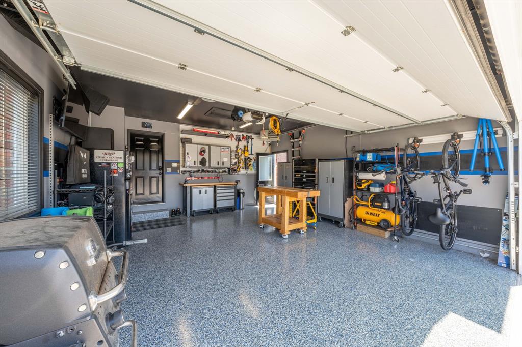 108 PAUL SLOGGETT Court, Sarnia, Ontario, Canada