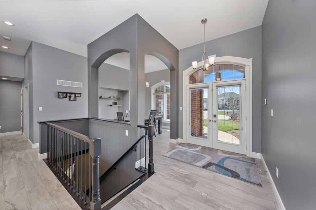 108 PAUL SLOGGETT Court, Sarnia, Ontario, Canada