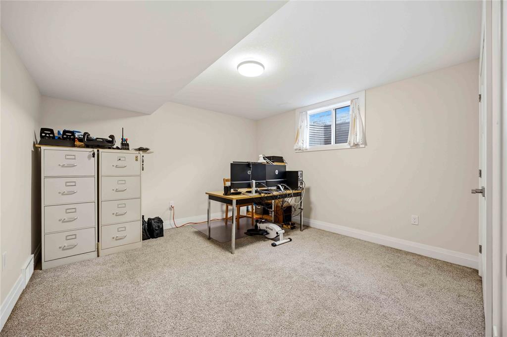 548 FRANCO Avenue, Sarnia, Ontario, Canada photo 23