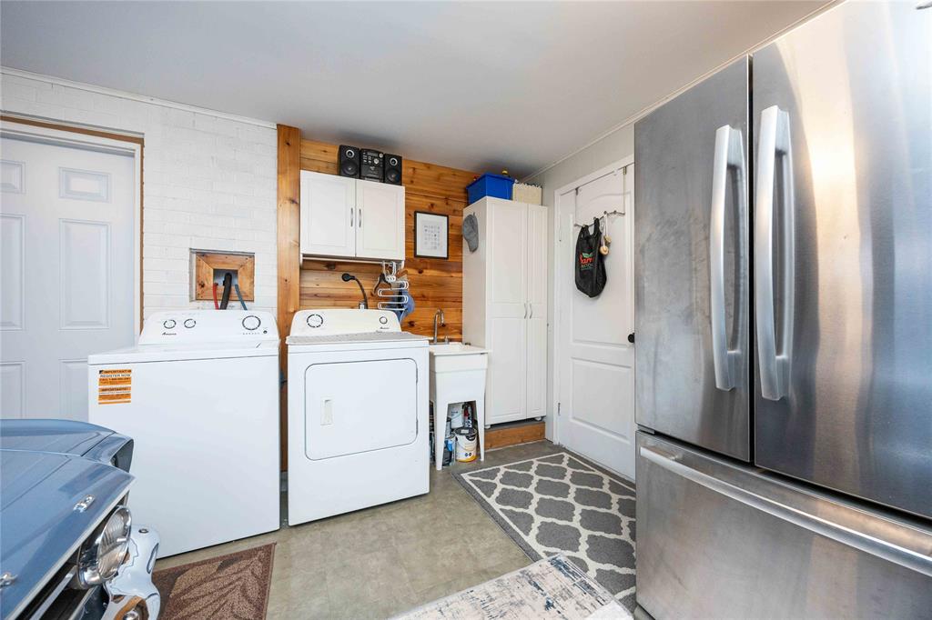 973 JOEL Park, Sarnia, Ontario, Canada photo 21