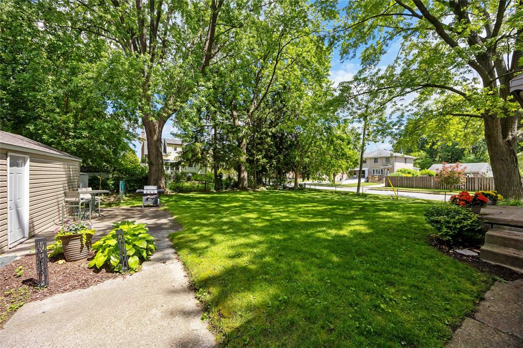 738 ELIZABETH Avenue, Sarnia, Ontario, Canada photo 31