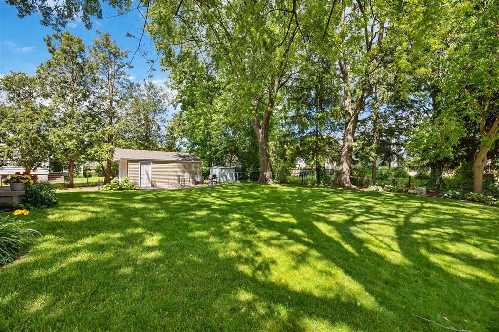 738 ELIZABETH Avenue, Sarnia, Ontario, Canada photo 34