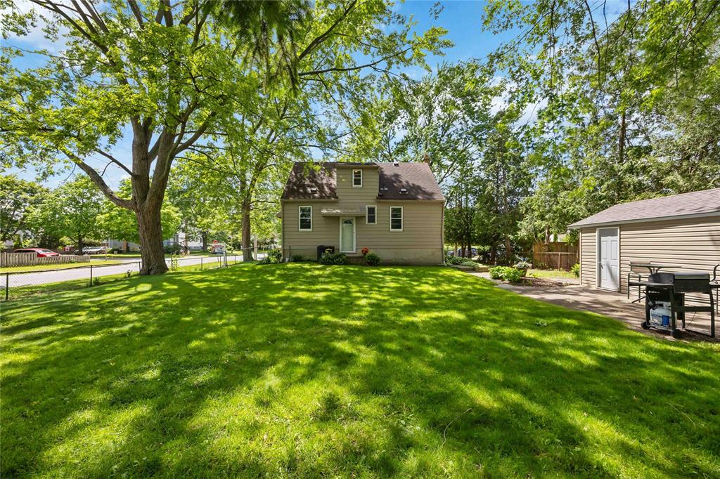 738 ELIZABETH Avenue, Sarnia, Ontario, Canada photo 36