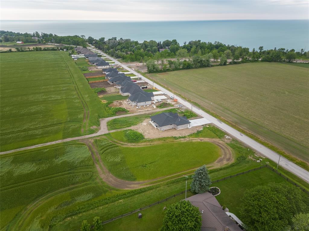 3781 QUEEN Street, Plympton-Wyoming, Ontario, Canada