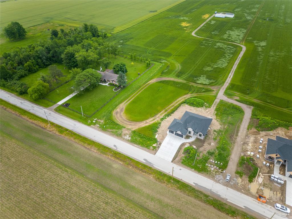 3781 QUEEN Street, Plympton-Wyoming, Ontario, Canada