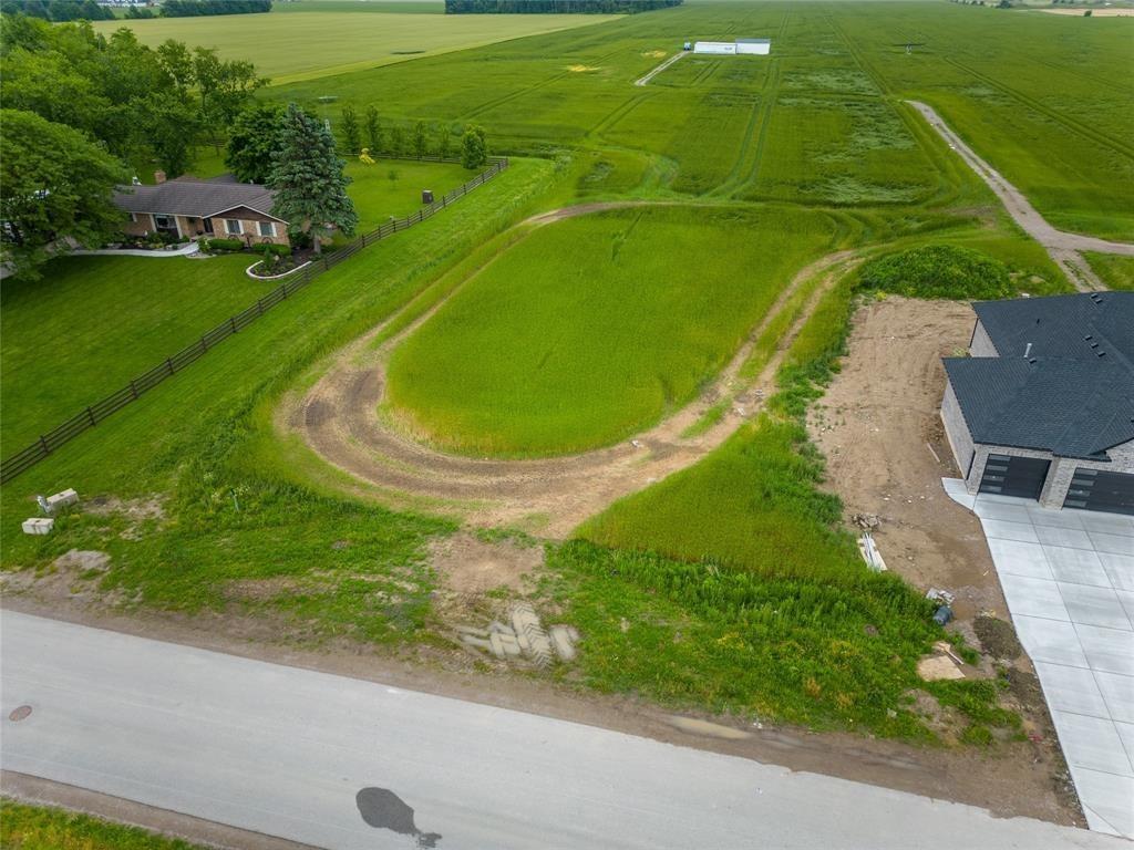 3781 QUEEN Street, Plympton-Wyoming, Ontario, Canada