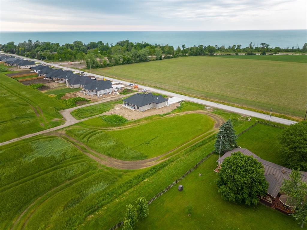 3781 QUEEN Street, Plympton-Wyoming, Ontario, Canada