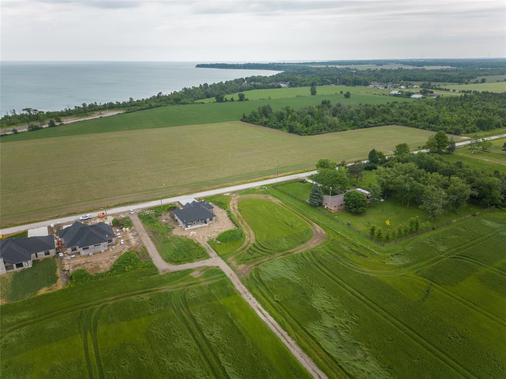 3781 QUEEN Street, Plympton-Wyoming, Ontario, Canada
