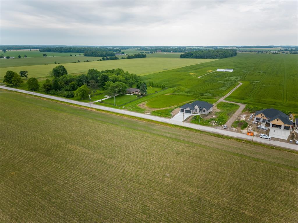 3781 QUEEN Street, Plympton-Wyoming, Ontario, Canada