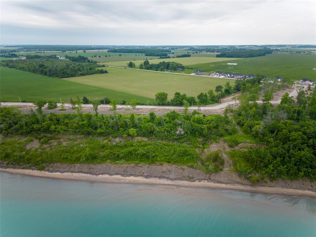 3781 QUEEN Street, Plympton-Wyoming, Ontario, Canada